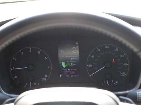 Used 2023 Toyota Corolla SE FWD image 19