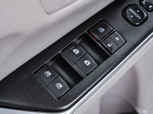 Used 2017 Toyota Camry SE FWD image 22