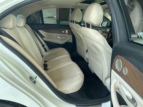 Used 2022 Mercedes-Benz E 350 4MATIC Sedan image 30