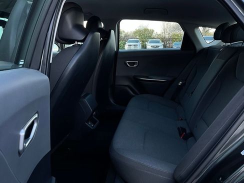 Used 2025 Kia K4 LXS image 10