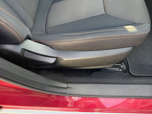 Used 2018 Subaru Crosstrek 2.0i Premium w/ Eyesight System image 30