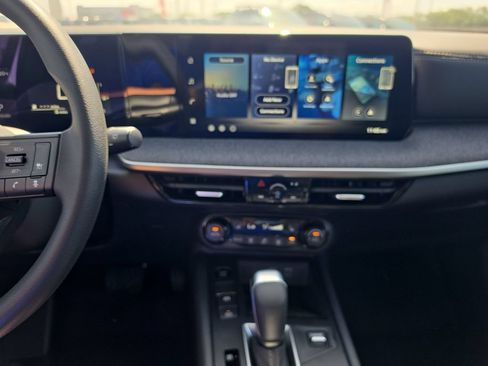 New 2026 Nissan Kicks SV w/ Cold Weather Package FWD image 15