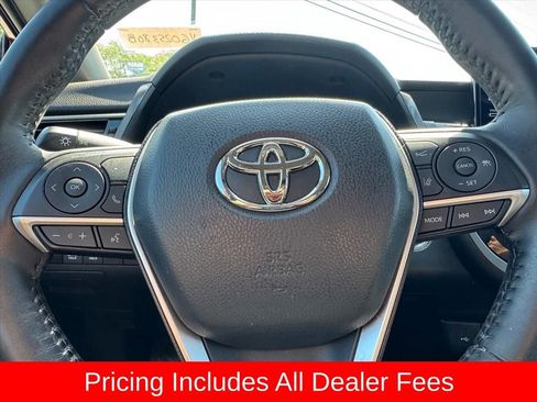 Used 2022 Toyota Camry XLE FWD image 16
