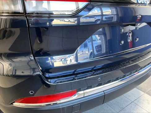 Used 2023 Jeep Grand Cherokee 4WD 4xe w/ Luxury Tech Group II image 28