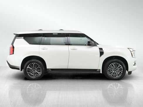 Used 2025 Nissan Armada Platinum AWD/4WD image 6