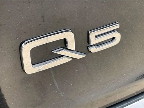 Used 2025 Audi Q5 2.0T Premium image 28