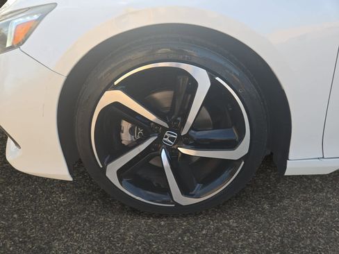 Used 2021 Honda Accord Sport image 14