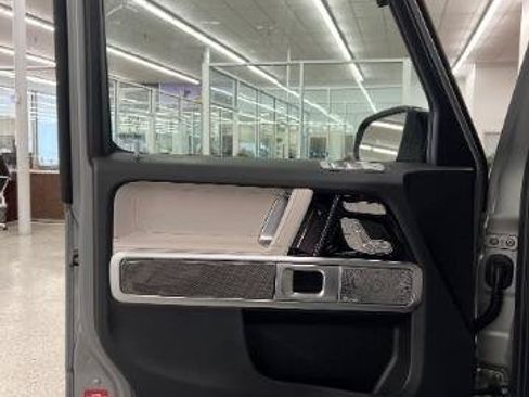Used 2025 Mercedes-Benz G 63 AMG 4MATIC image 32