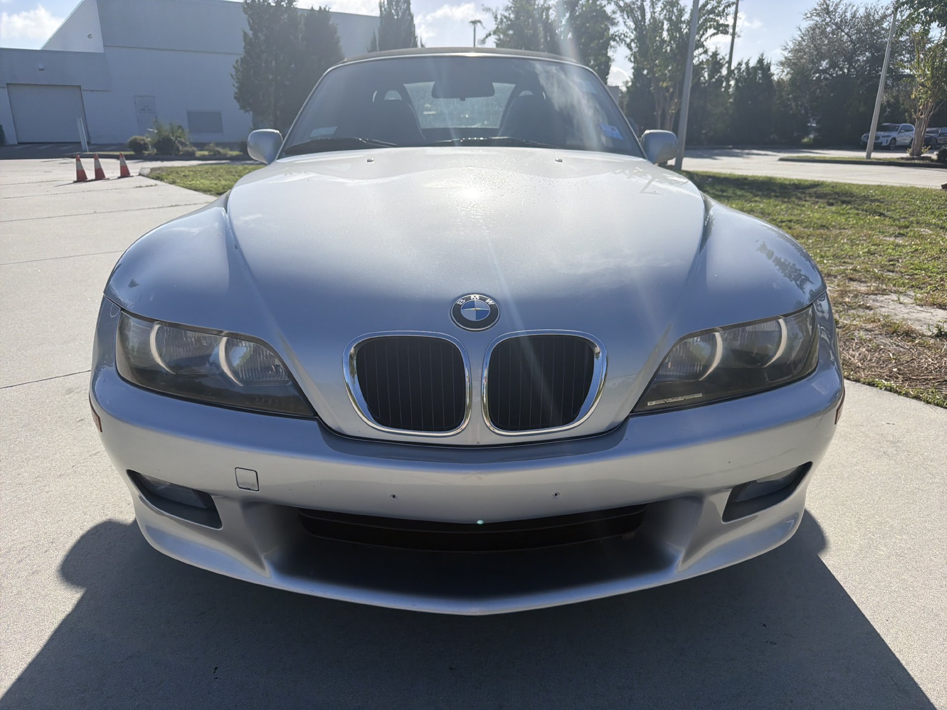Used 2001 BMW Z3 2.5i RWD image 2