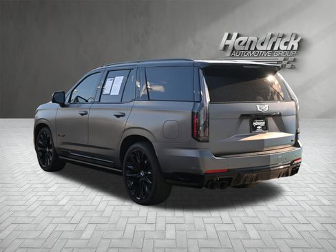 Used 2026 Cadillac Escalade V w/ LPO, ONYX Package AWD/4WD image 7