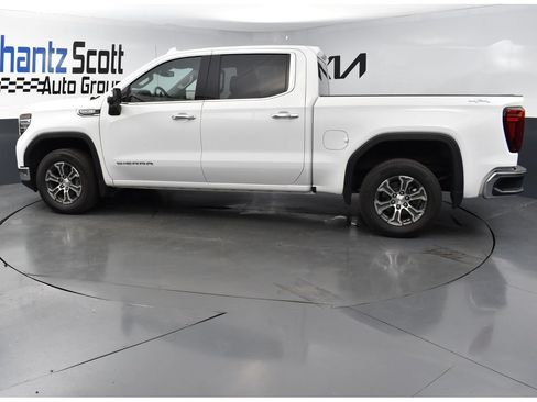 Used 2025 GMC Sierra 1500 SLT AWD/4WD image 3