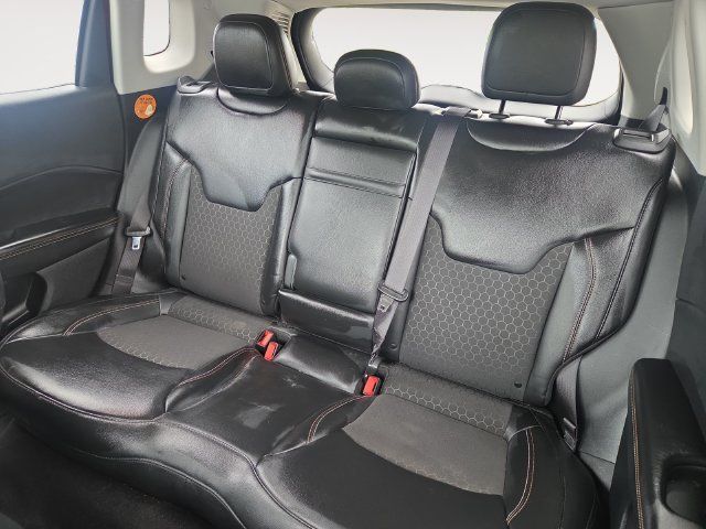 Used 2019 Jeep Compass Latitude AWD/4WD image 13