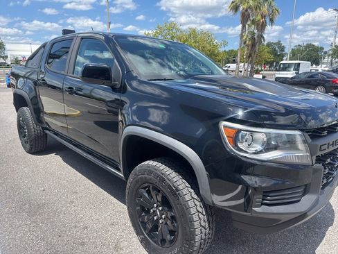 Used 2021 Chevrolet Colorado ZR2 w/ ZR2 Midnight Special Edition AWD/4WD image 3