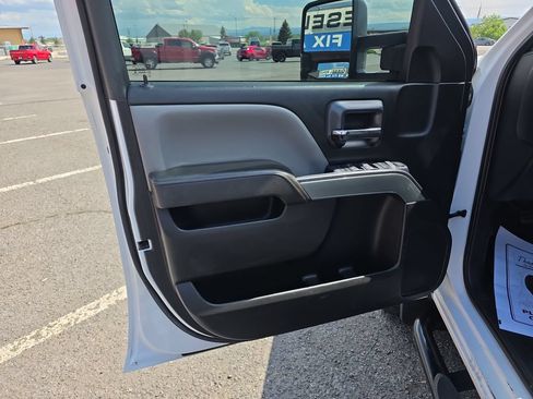 Used 2017 Chevrolet Silverado 2500 LT AWD/4WD image 14