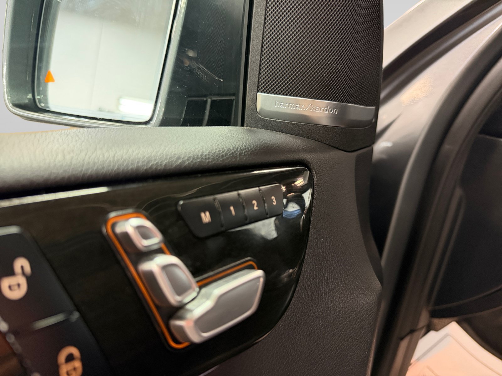 Used 2019 Mercedes-Benz GLS 450 4MATIC w/ Premium 1 Package image 38