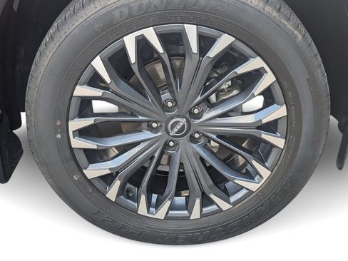 Used 2026 Nissan Rogue Platinum w/ Platinum Premium Package AWD/4WD image 5