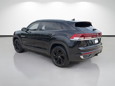 Used 2024 Volkswagen Atlas Cross Sport SE w/ Panoramic Sunroof Package AWD/4WD image 5