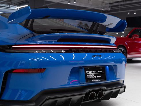 Certified 2025 Porsche 911 GT3 w/ Chrono Package RWD image 32