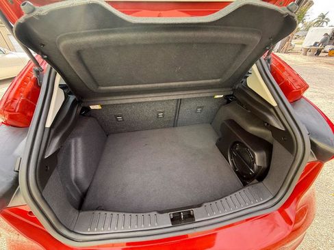 Used 2018 Ford Focus SEL image 18