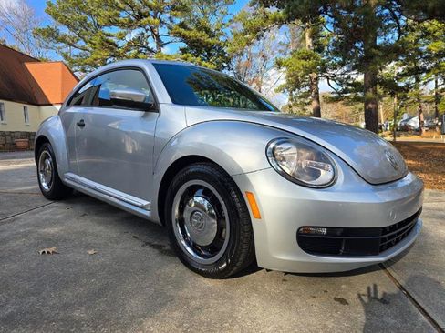 Used 2015 Volkswagen Beetle 1.8T Classic image 4