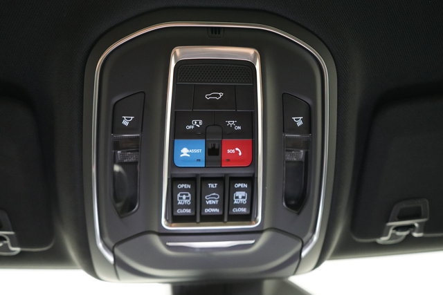 Used 2026 Jeep Grand Cherokee Limited AWD/4WD image 37