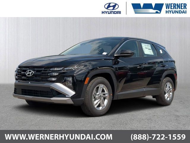 New 2025 Hyundai Tucson SE FWD image 1