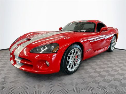 Used 2006 Dodge Viper SRT-10 image 3