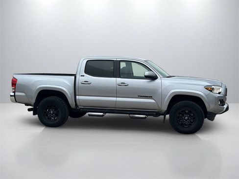 Used 2021 Toyota Tacoma SR5 image 4
