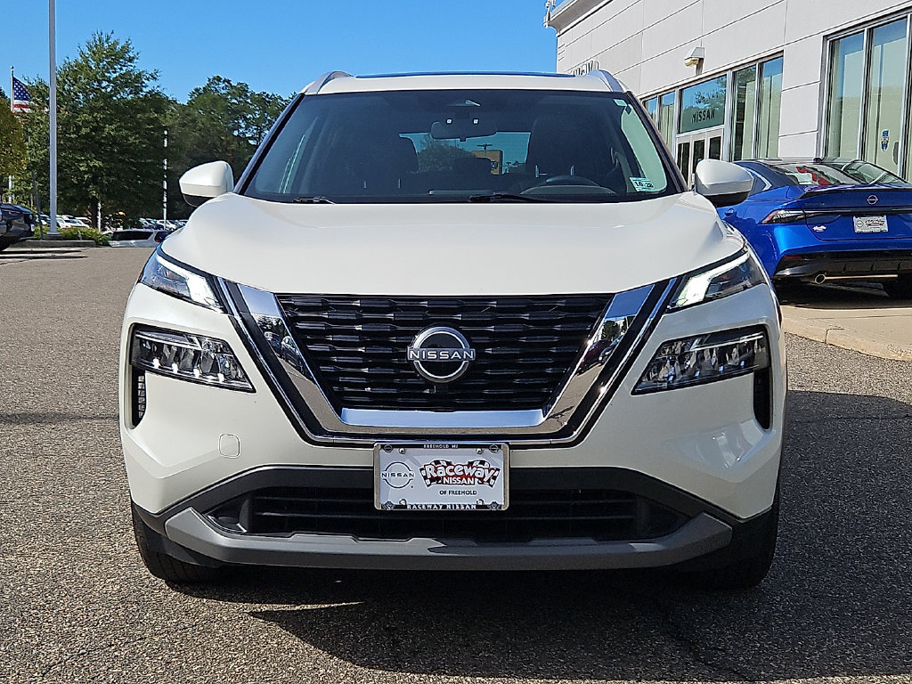 Certified 2023 Nissan Rogue SV w/ SV Premium B Package AWD/4WD image 3