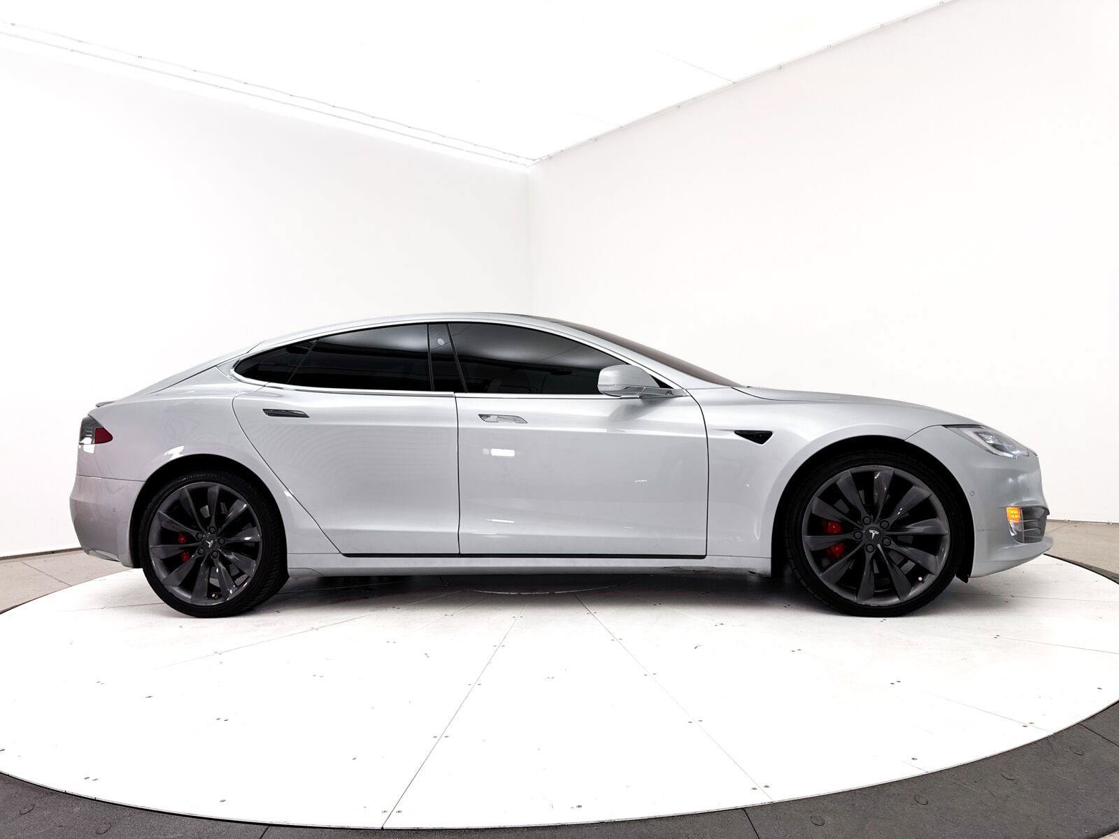 Used 2017 Tesla Model S 100D AWD/4WD image 43