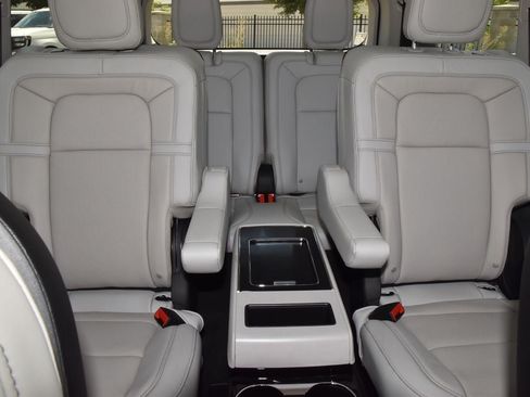 New 2026 Lincoln Aviator Reserve AWD/4WD image 22