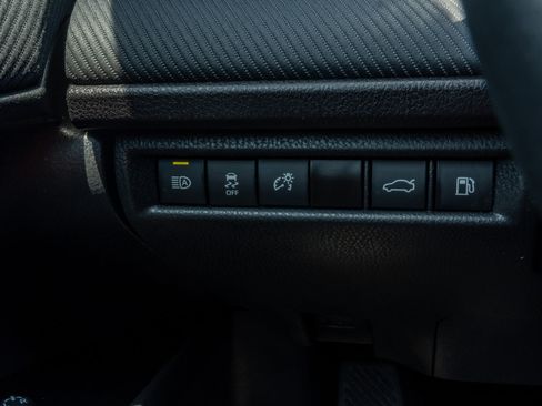 Used 2025 Toyota Camry SE w/ Convenience Package FWD image 26