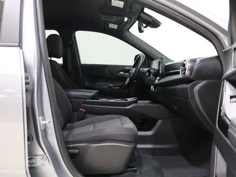 Used 2025 Chevrolet Equinox LT w/ Safety and Technology Package FWD image 36