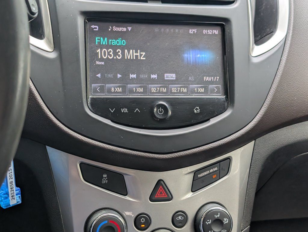 Used 2015 Chevrolet Trax LT w/ LT Plus Package FWD image 15