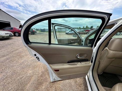 Used 2004 Buick Le Sabre Limited w/ Celebration Edition Package FWD image 24