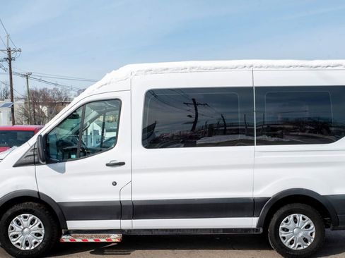 Used 2018 Ford Transit 150 XL image 7
