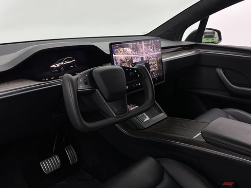 Used 2023 Tesla Model X AWD/4WD image 12