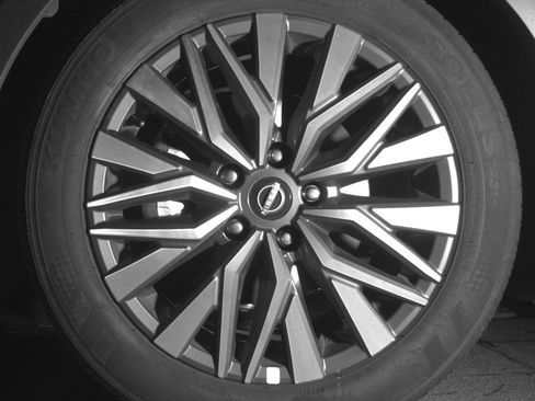 Used 2025 Nissan Altima 2.5 SV image 12