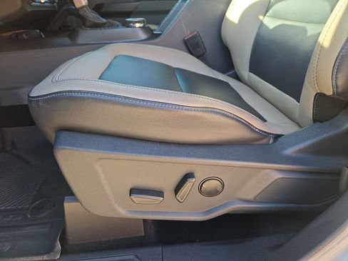 Used 2024 Ford Bronco Wildtrak image 17