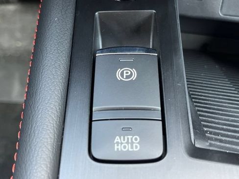 New 2026 Nissan Kicks SR w/ Cold Weather Package AWD/4WD image 29