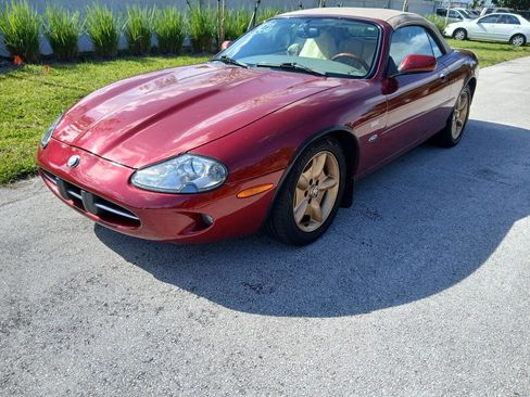 Used 1997 Jaguar XK8 Convertible image 3