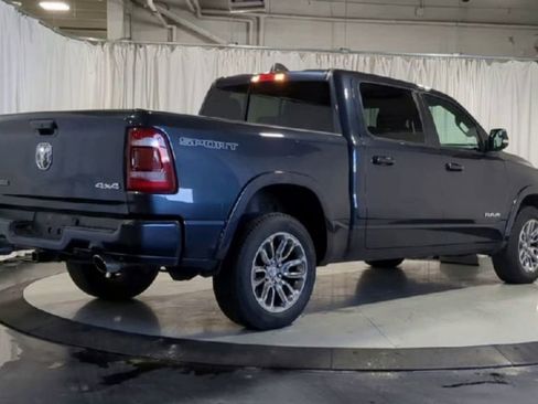 Used 2021 RAM 1500 Laramie w/ Sport Appearance Package AWD/4WD image 10