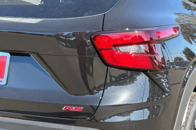 New 2026 Chevrolet Trax RS w/ Sunroof Package FWD image 38