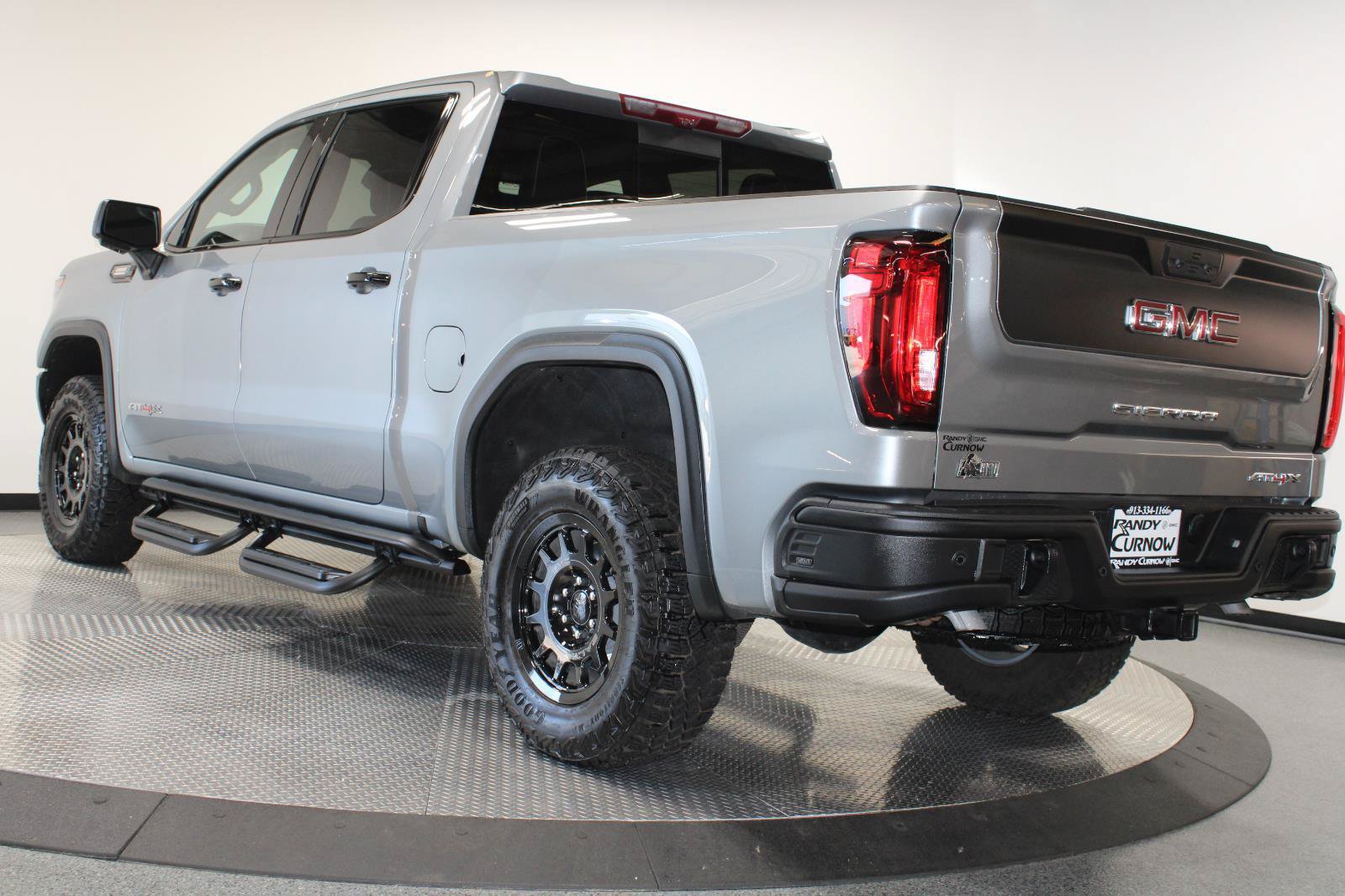 Used 2024 GMC Sierra 1500 AT4X w/ AT4X AEV Edition AWD/4WD image 9