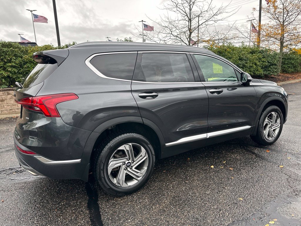 Used 2022 Hyundai Santa Fe SEL w/ Convenience + Premium Package AWD/4WD image 16