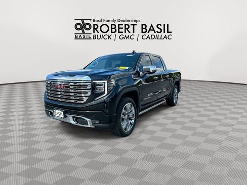 Used 2023 GMC Sierra 1500 Denali w/ Denali Reserve Package AWD/4WD image 4