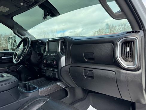 Used 2020 Chevrolet Silverado 2500 LTZ w/ LTZ Premium Package image 19