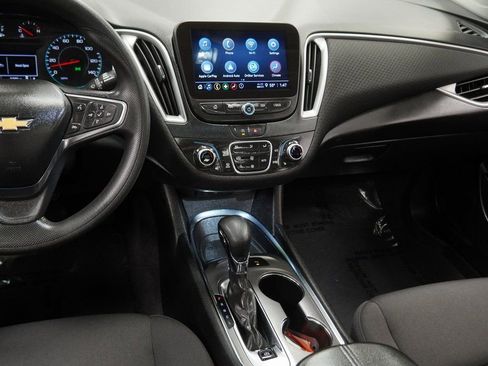 Used 2024 Chevrolet Malibu LT image 25