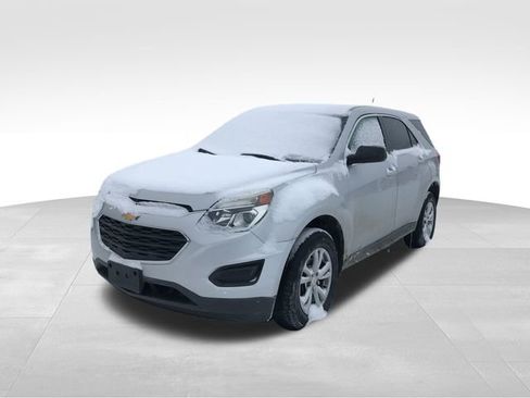 Used 2017 Chevrolet Equinox LS image 9