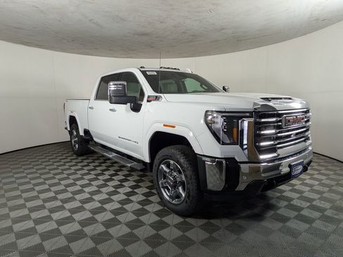 New 2025 GMC Sierra 2500 SLT w/ SLT Premium Package image 5